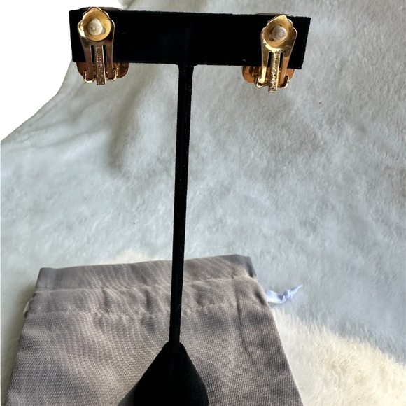 Vintage, CHRISTIAN DIOR Crystal Gold Tone Clip-on Earrings w/ Dustbag - EUC - Picture 4 of 7